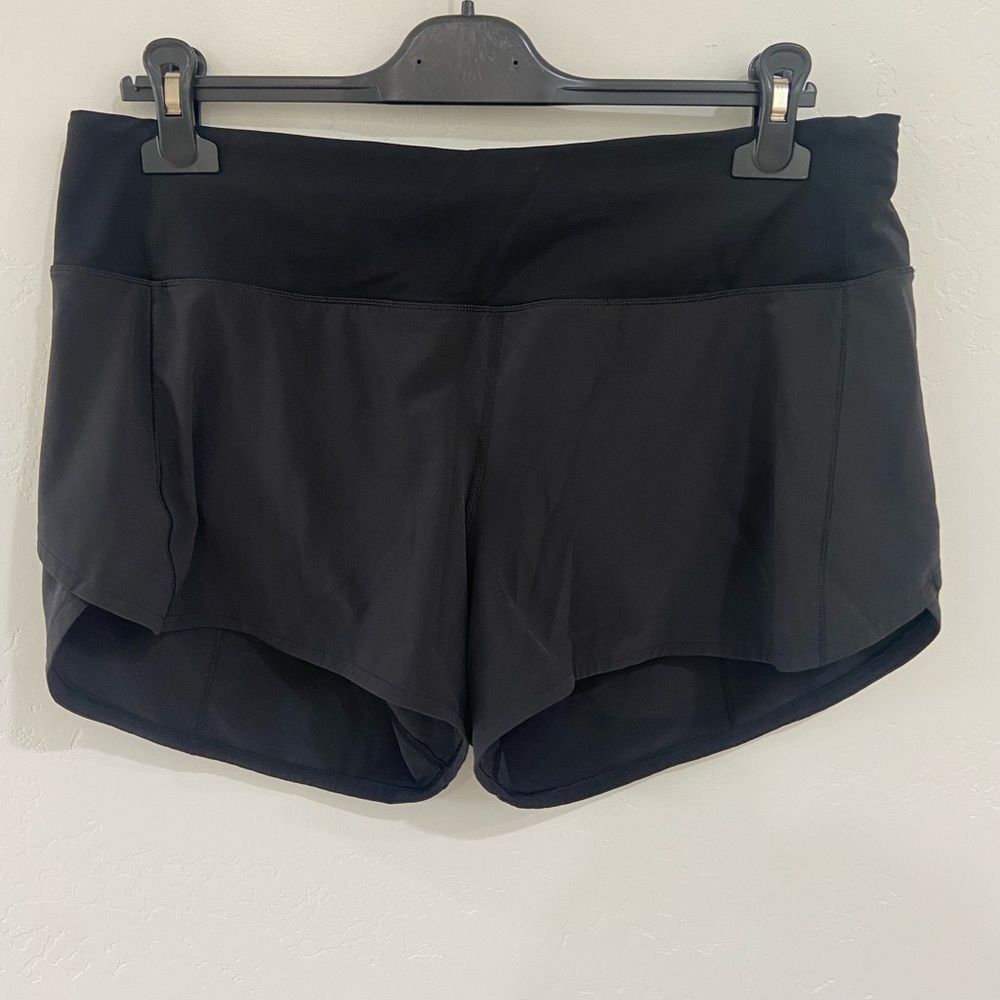 Black Lululemon shorts